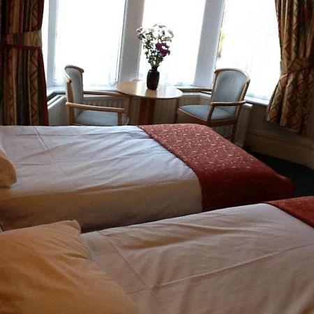 Penrhys Hotel คาร์ดิฟฟ์ ภายนอก รูปภาพ