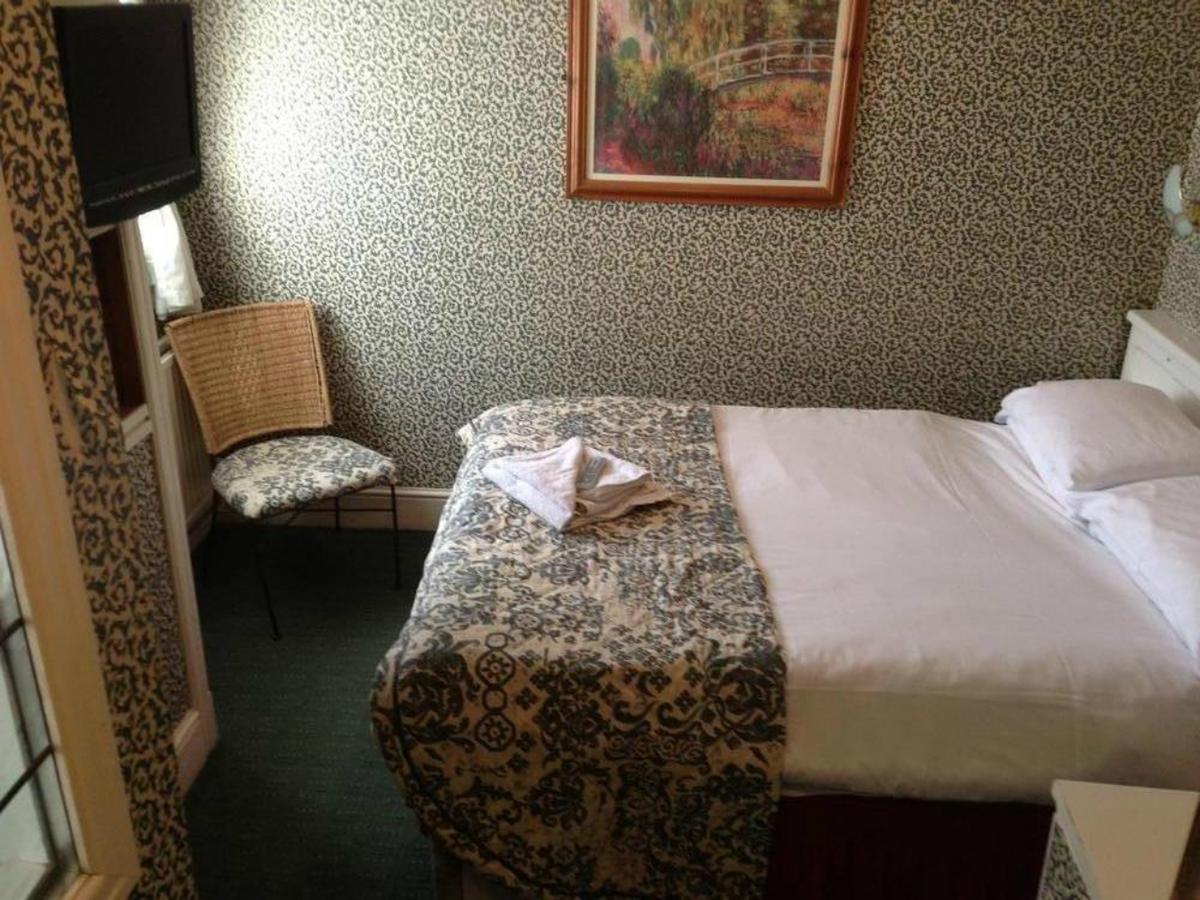 Penrhys Hotel คาร์ดิฟฟ์ ภายนอก รูปภาพ